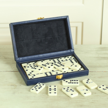 The Ultimate Guide to Playing Dominoes